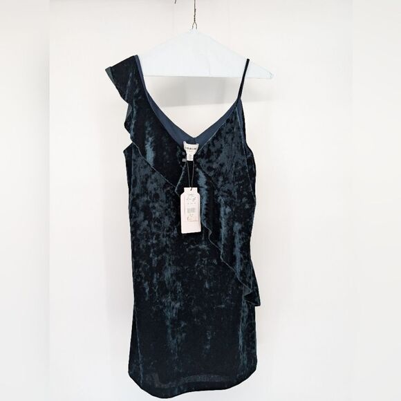 Highline collection Velvet dress - Picture 2 of 7